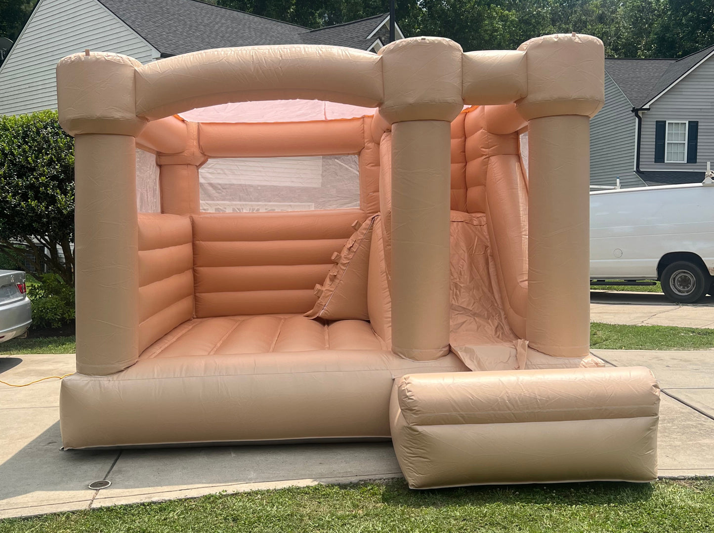 CARAMELITO BOUNCE HOUSE